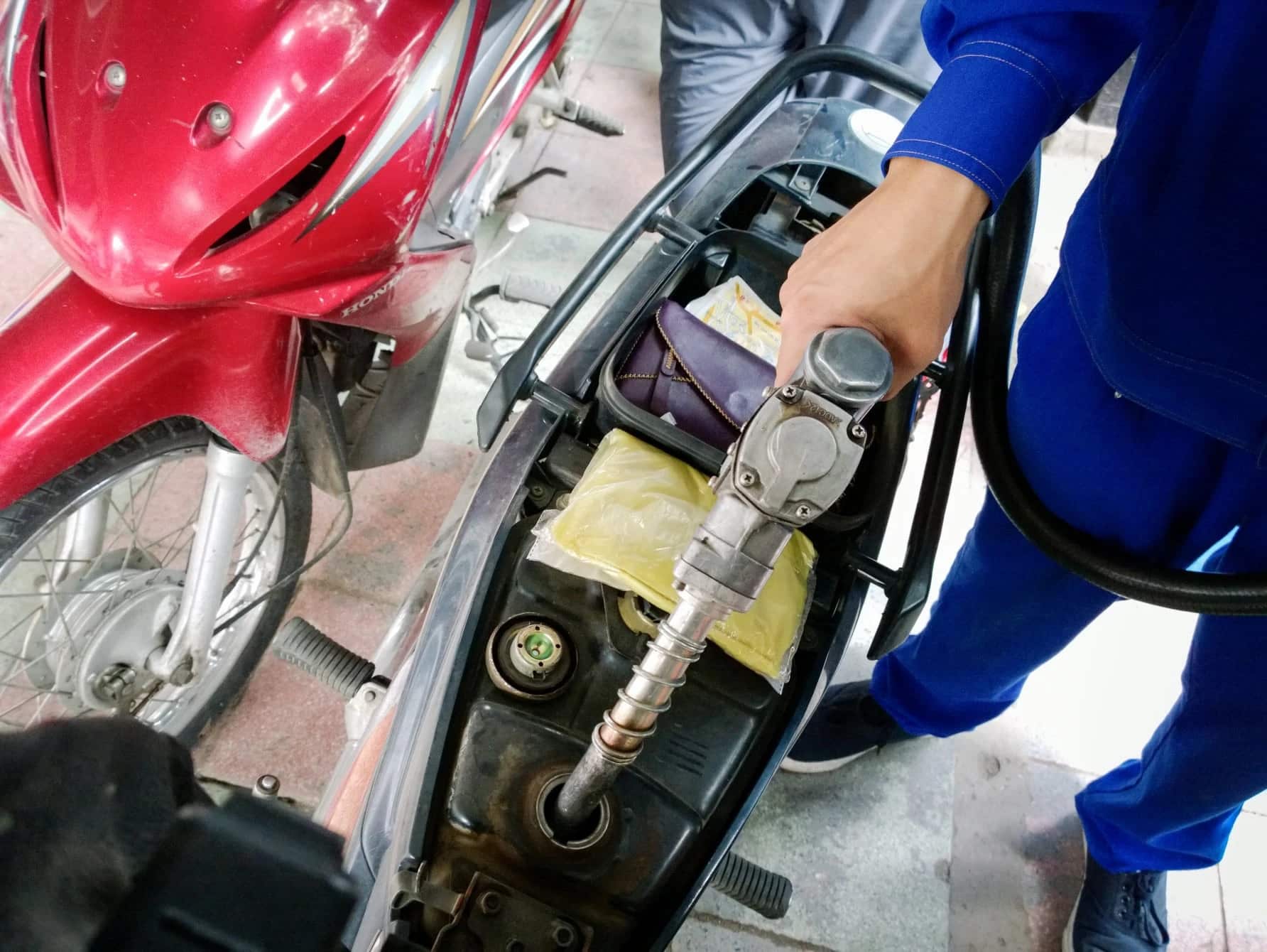 Cần gọi đơn vị nào để được cứu hộ xe máy hết xăng quận Phú Nhuận nhanh chóng nhất 2 Đơn vị cứu hộ xe máy hết xăng quận Phú Nhuận nhanh chóng nhất