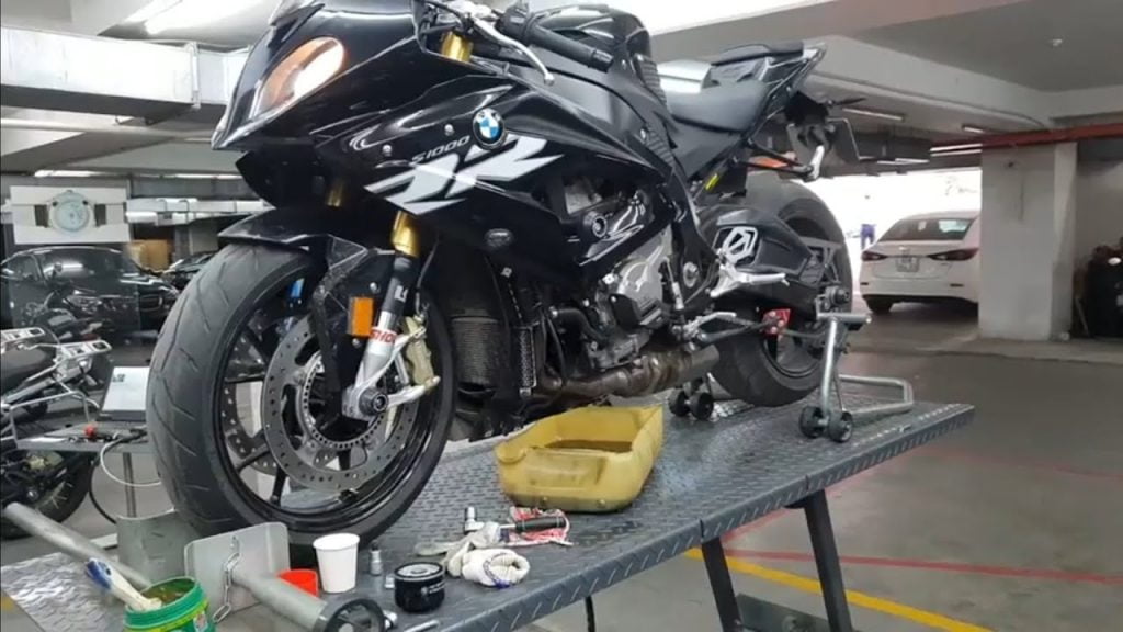 Cứu hộ Moto phân khối lớn giúp bạn yên tâm trên mọi nẻo đường