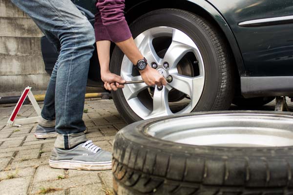 Dịch vụ cứu hộ ô tô sẽ khắc phục nhanh vấn đề của xe bạn tại chỗ