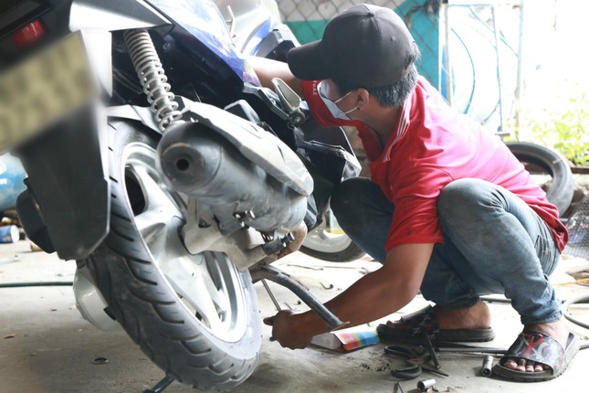 Cần sửa xe quận 10 TPHCM, sửa xe máy bị rung lắc, hãy liên hệ ngay với Hoàng Gia Motor